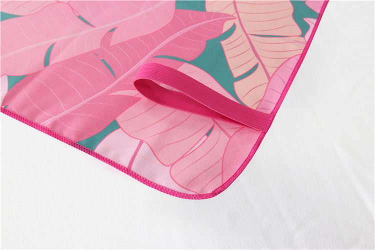 RPET Material Microfiber Fitness Towel , Double Sided Printing Beach ...
